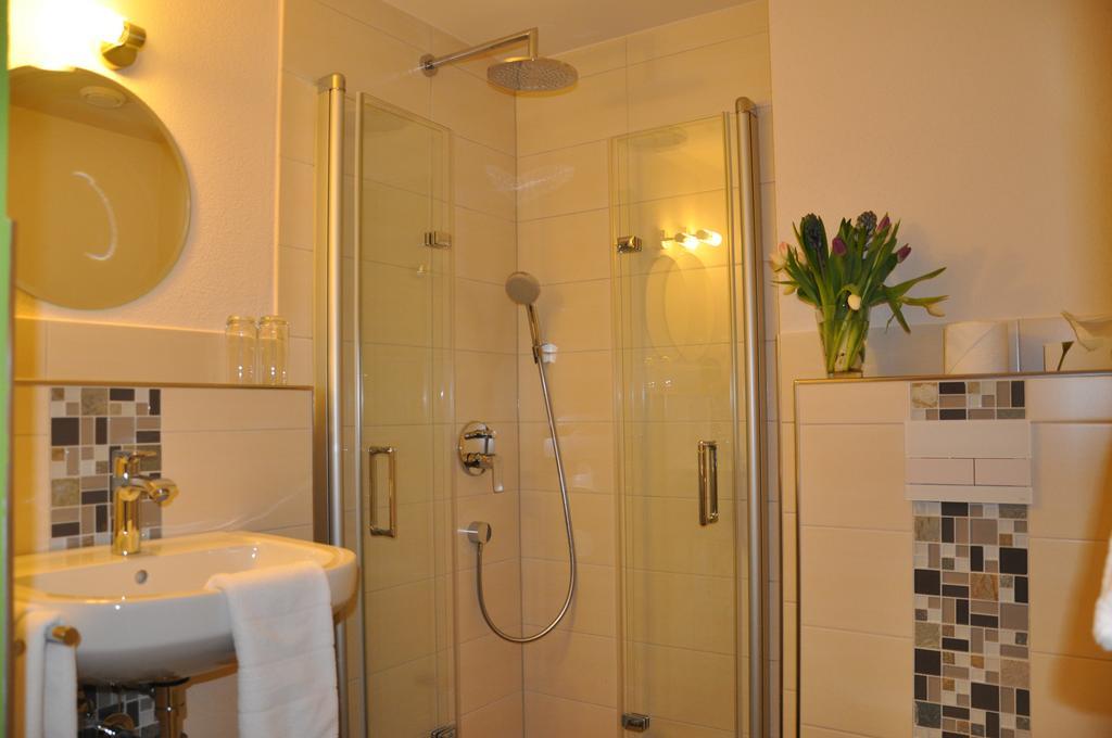 Hotel-Restaurant Sonnenhof Veitsrodt Quarto foto